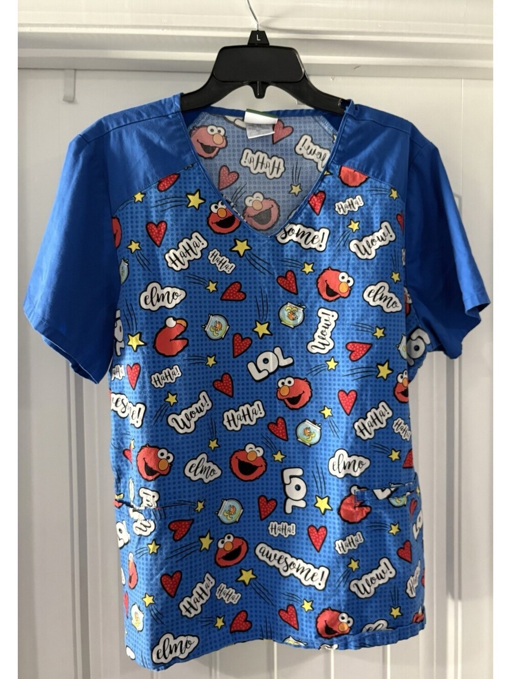 Sesame Street Elmo Scrub Shirt Sz XL Pockets Nurse Vet Tech